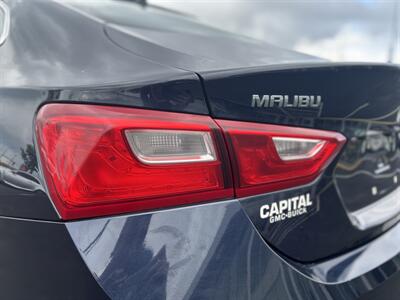 2017 Chevrolet Malibu LT   - Photo 9 - Edmonton, AB T5L 4H5