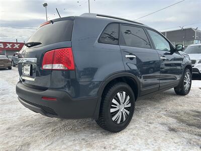 2011 Kia Sorento LX | All Wheel Drive | Heated Seats |   - Photo 5 - Edmonton, AB T5S 1R1