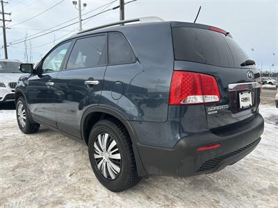 2011 Kia Sorento LX | All Wheel Drive | Heated Seats |   - Photo 7 - Edmonton, AB T5S 1R1