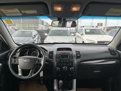 2011 Kia Sorento LX | All Wheel Drive | Heated Seats |   - Photo 10 - Edmonton, AB T5S 1R1