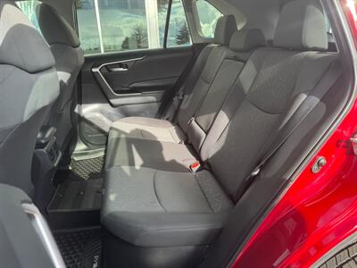 2020 Toyota RAV4 Hybrid XLE - Photo 19 - Edmonton, AB T5L 4H5