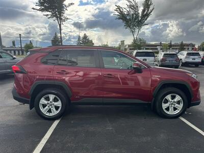 2020 Toyota RAV4 Hybrid XLE - Photo 5 - Edmonton, AB T5L 4H5