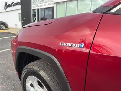 2020 Toyota RAV4 Hybrid XLE - Photo 11 - Edmonton, AB T5L 4H5