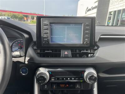 2020 Toyota RAV4 Hybrid XLE - Photo 16 - Edmonton, AB T5L 4H5