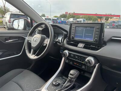 2020 Toyota RAV4 Hybrid XLE - Photo 23 - Edmonton, AB T5L 4H5