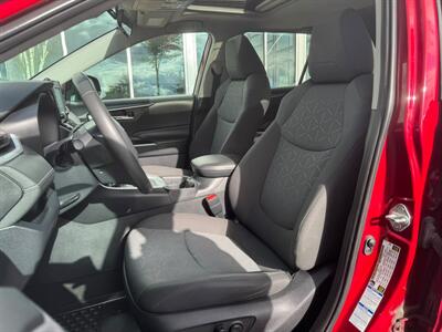 2020 Toyota RAV4 Hybrid XLE - Photo 18 - Edmonton, AB T5L 4H5