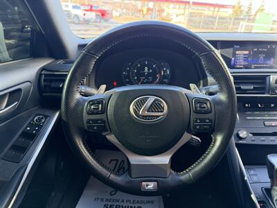 2019 Lexus IS 300   - Photo 11 - Edmonton, AB T5L 4H5