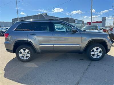 2013 Jeep Grand Cherokee Laredo   - Photo 4 - Edmonton, AB T5S 1R1