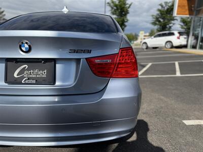 2010 BMW 3 Series 328i xDrive - Photo 11 - Edmonton, AB T5L 4H5