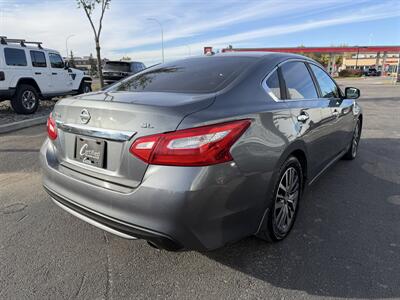 2016 Nissan Altima 2.5 SV - Photo 5 - Edmonton, AB T5L 4H5