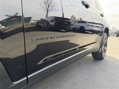 2023 Jeep Grand Cherokee Limited   - Photo 12 - Edmonton, AB T5L 4H5