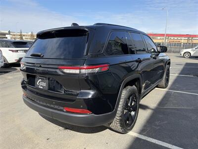 2023 Jeep Grand Cherokee Limited   - Photo 5 - Edmonton, AB T5L 4H5