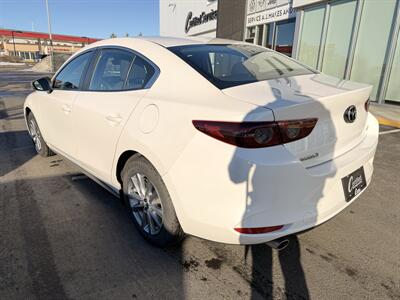 2021 Mazda Mazda3 GX - Photo 6 - Edmonton, AB T5L 4H5
