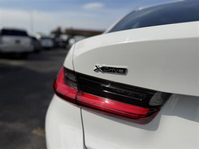 2019 BMW 3 Series 330i xDrive - Photo 10 - Edmonton, AB T5L 4H5