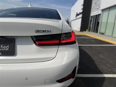 2019 BMW 3 Series 330i xDrive - Photo 9 - Edmonton, AB T5L 4H5