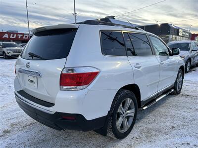 2011 Toyota Highlander Command Start | Backup Camera | Heated Seats |   - Photo 5 - Edmonton, AB T5S 1R1