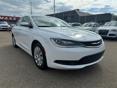 2015 Chrysler 200 LX | 28,000 KM | AUTOMATIC   - Photo 3 - Edmonton, AB T5S 1R1