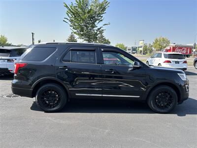 2016 Ford Explorer XLT   - Photo 4 - Edmonton, AB T5L 4H5