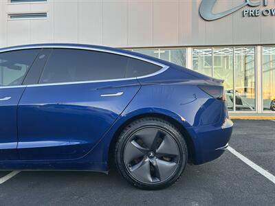 2020 Tesla Model 3 Standard Range Plus   - Photo 9 - Edmonton, AB T5L 4H5