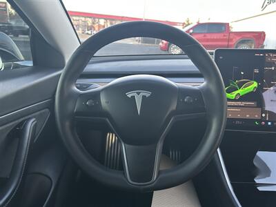 2020 Tesla Model 3 Standard Range Plus   - Photo 14 - Edmonton, AB T5L 4H5