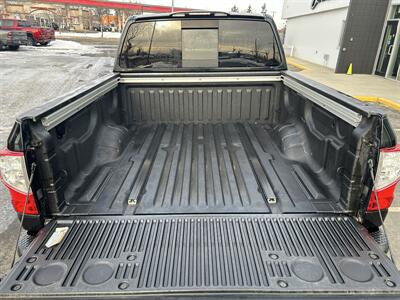 2017 Nissan Titan Platinum Reserve   - Photo 12 - Edmonton, AB T5L 4H5