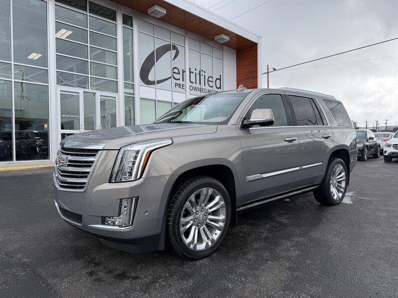 2019 Cadillac Escalade Platinum  