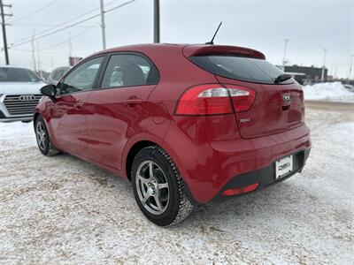 2014 Kia Rio 5-Door EX   - Photo 7 - Edmonton, AB T5S 1R1