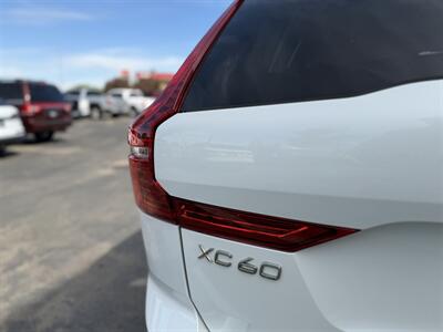 2018 Volvo XC60 T8 eAWD Inscription   - Photo 11 - Edmonton, AB T5L 4H5