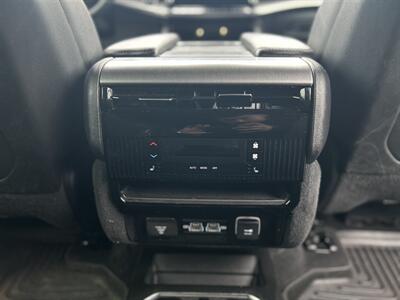2023 Jeep Wagoneer Series II   - Photo 21 - Edmonton, AB T5L 4H5