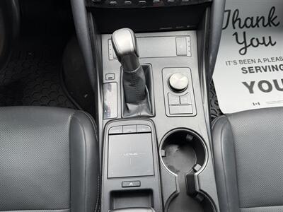 2024 Lexus IS 300 F SPORT Design   - Photo 18 - Edmonton, AB T5L 4H5