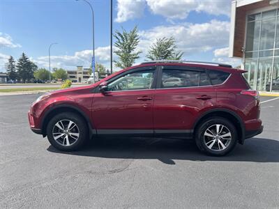 2018 Toyota RAV4 LE   - Photo 8 - Edmonton, AB T5L 4H5