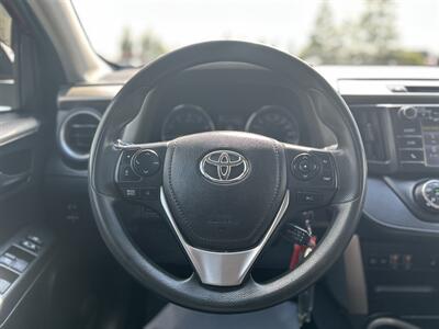 2018 Toyota RAV4 LE   - Photo 14 - Edmonton, AB T5L 4H5