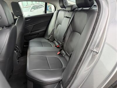 2018 Jaguar XE 25t Premium - Photo 17 - Edmonton, AB T5L 4H5