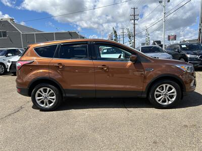 2017 Ford Escape SE | LOW KMS | MINT CONDITION | REMOTE STARTER   - Photo 4 - Edmonton, AB T5S 1R1