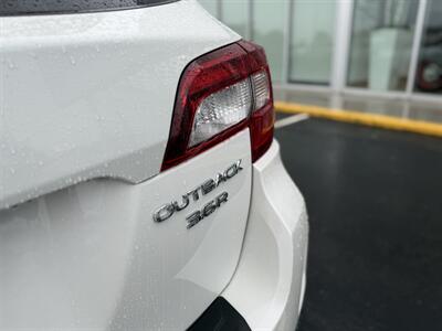 2015 Subaru Outback 3.6R Limited Package   - Photo 12 - Edmonton, AB T5L 4H5