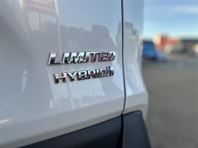 2022 Toyota RAV4 Hybrid Limited   - Photo 10 - Edmonton, AB T5S 1R1