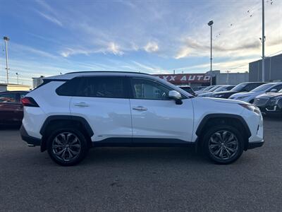 2022 Toyota RAV4 Hybrid Limited   - Photo 3 - Edmonton, AB T5S 1R1