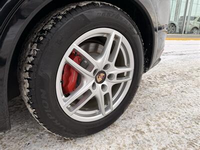 2014 Porsche Cayenne Turbo S   - Photo 9 - Edmonton, AB T5L 4H5