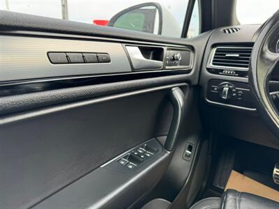 2014 Volkswagen Touareg Execline | PANORAMIC SUNROOF | R - LINE | |   - Photo 12 - Edmonton, AB T5S 1R1