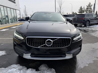 2017 Volvo V90 Cross Country T6   - Photo 2 - Edmonton, AB T5L 4H5