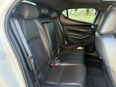 2025 Mazda Mazda3 Hatchback 2.5 S Premium   - Photo 27 - Edmonton, AB T5L 4H5