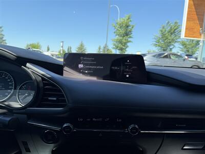 2025 Mazda Mazda3 Hatchback 2.5 S Premium   - Photo 18 - Edmonton, AB T5L 4H5
