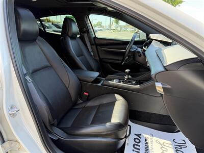 2025 Mazda Mazda3 Hatchback 2.5 S Premium   - Photo 28 - Edmonton, AB T5L 4H5