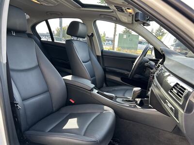 2011 BMW 328i xDrive   - Photo 20 - Edmonton, AB T5L 4H5