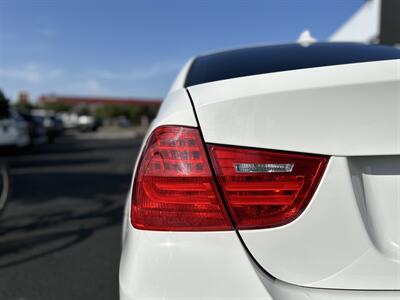 2011 BMW 328i xDrive   - Photo 11 - Edmonton, AB T5L 4H5