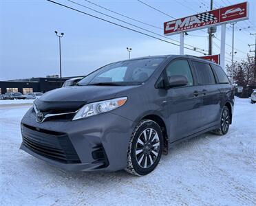 2018 Toyota Sienna LE 7-Passenger   - Photo 1 - Edmonton, AB T5S 1R1