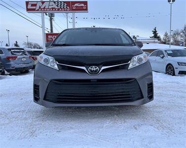 2018 Toyota Sienna LE 7-Passenger   - Photo 2 - Edmonton, AB T5S 1R1