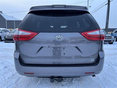 2018 Toyota Sienna LE 7-Passenger   - Photo 6 - Edmonton, AB T5S 1R1