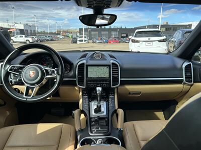 2016 Porsche Cayenne AWD | SUNROOF | SUMMER AND WINTER RIMS AND TIRES   - Photo 9 - Edmonton, AB T5S 1R1