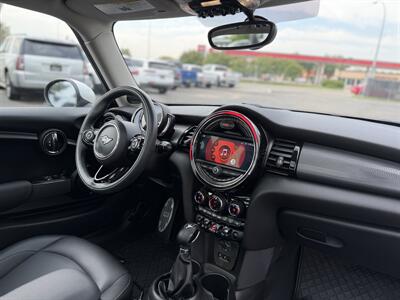 2019 MINI Hardtop 2 Door Cooper - Photo 34 - Edmonton, AB T5L 4H5